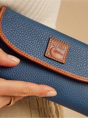 Dooney & Bourke Pebble Grain leather Continental Clutch Wallet Jeans Blue NEW